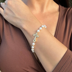 Walk by Faith Pearl Bracelet