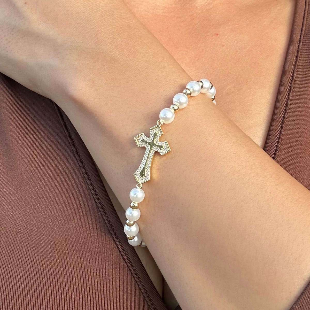 Walk by Faith Pearl Bracelet