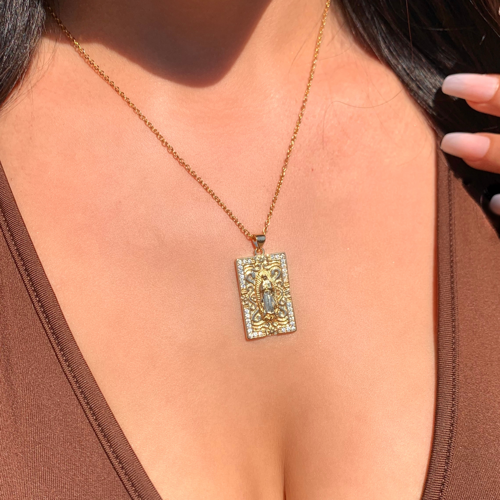Gold necklace rectangle pendant deals